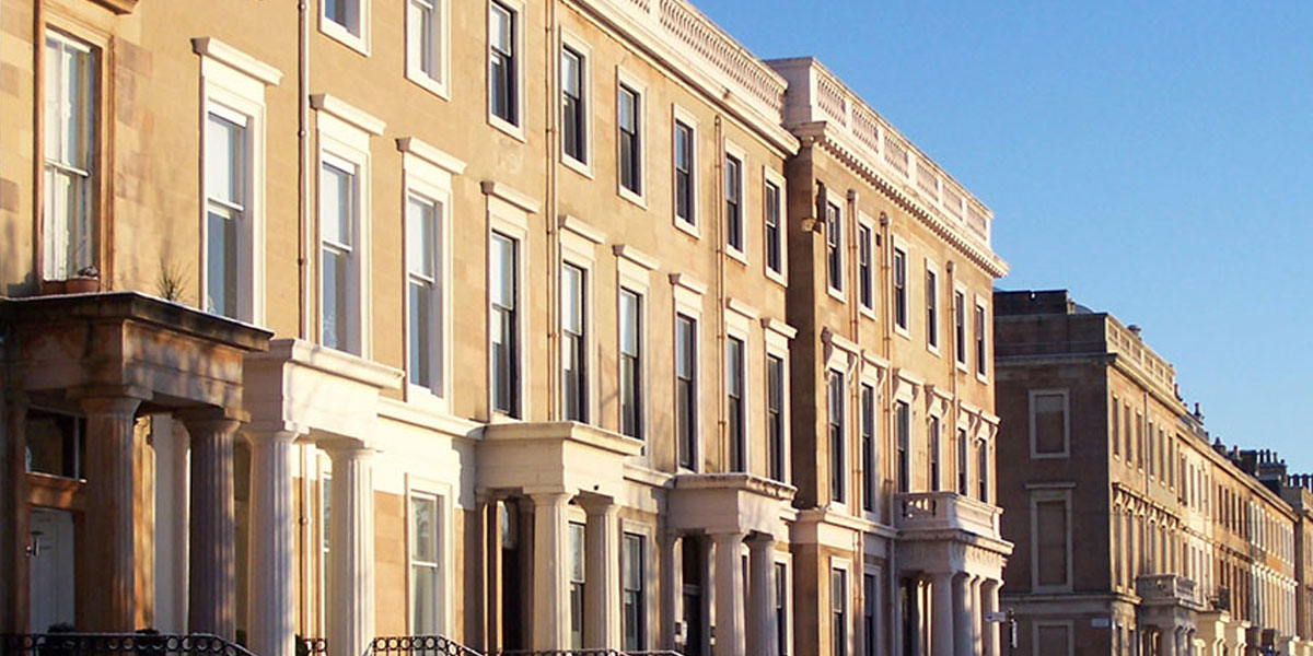 Image of townhouses to go with property review posts